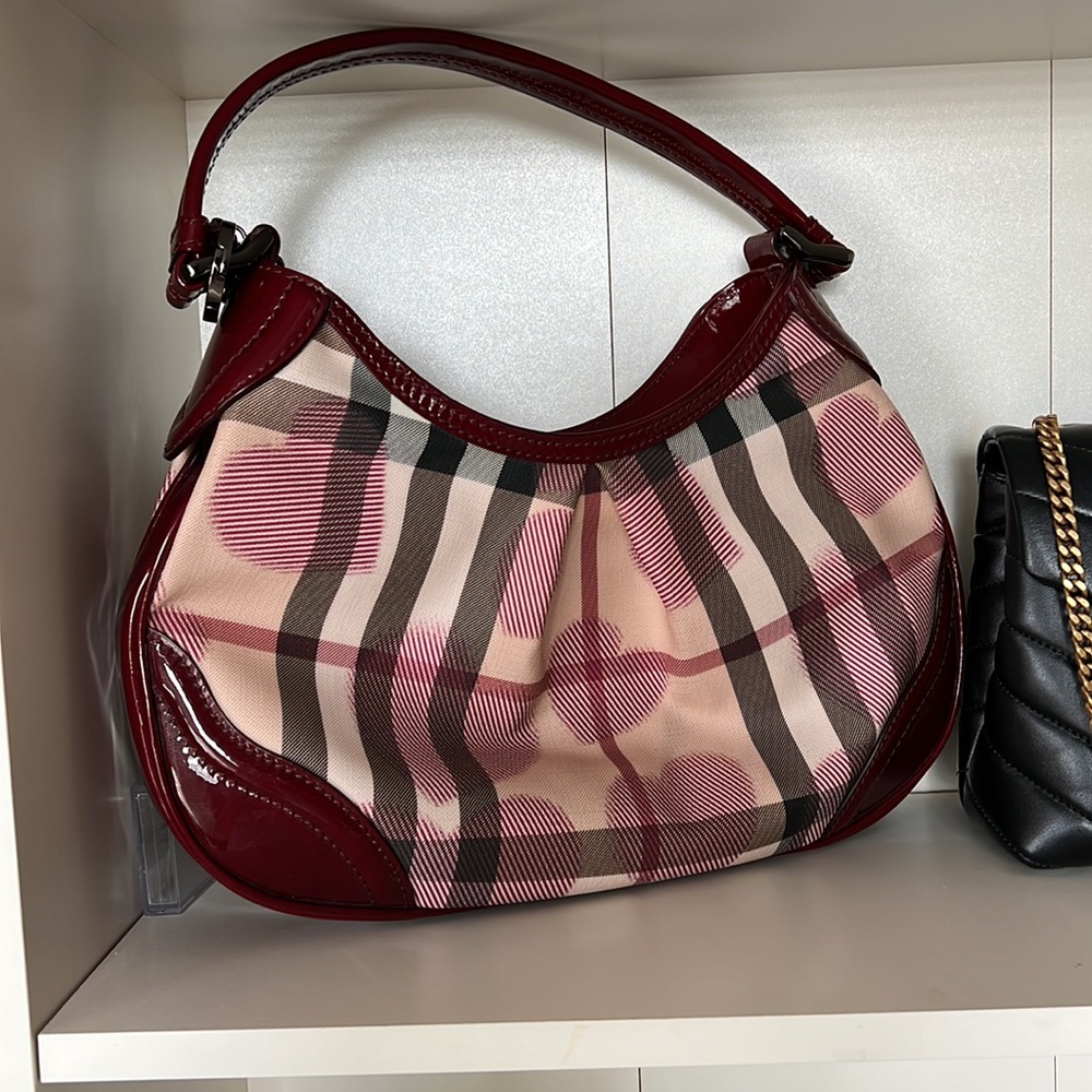 ♥️BURBERRY heart Purse